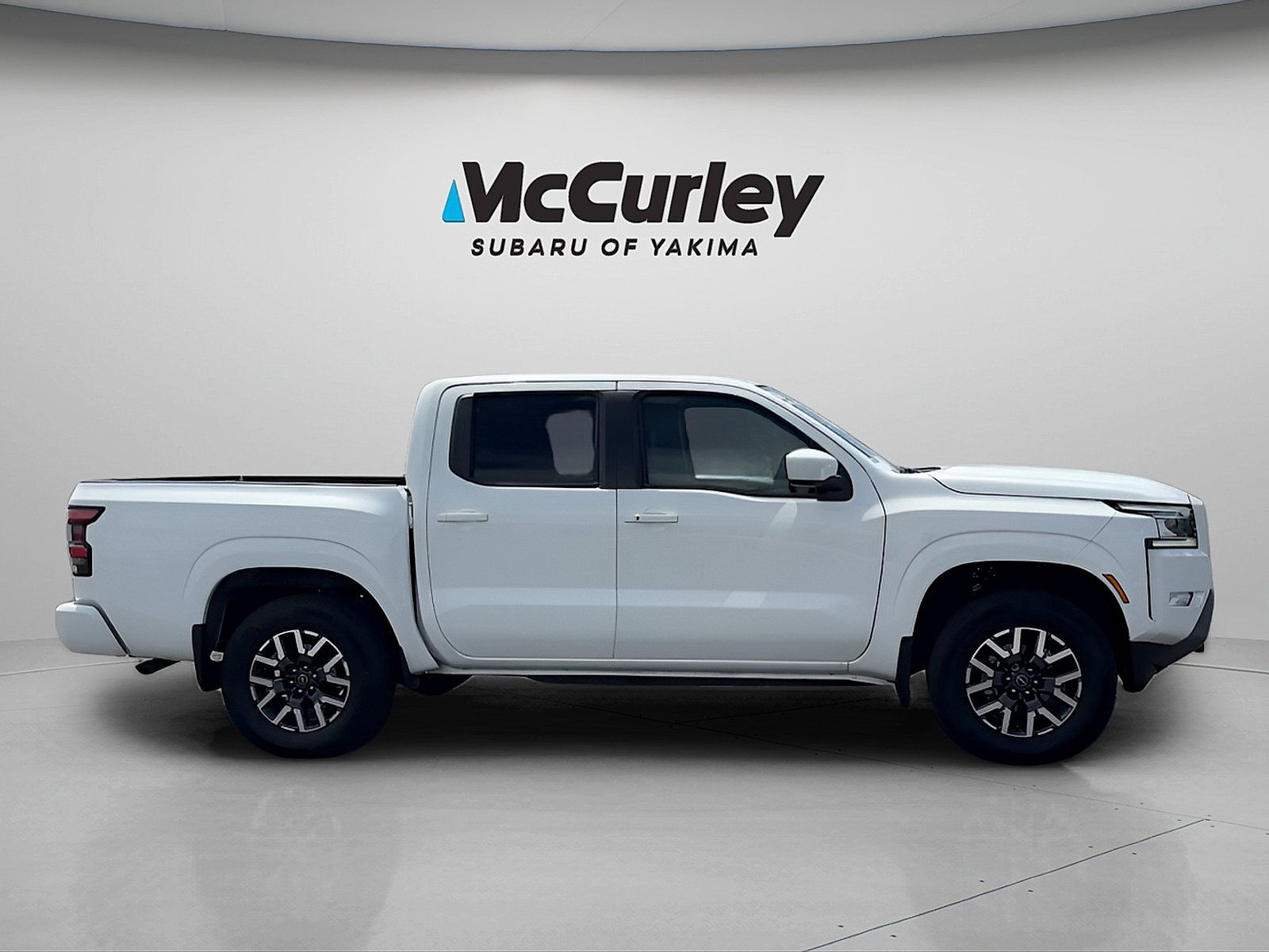 Used 2024 Nissan Frontier SL w/ Technology Package AWD/4WD image 7