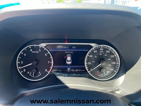 Certified 2025 Nissan Sentra SR w/ Midnight Edition FWD image 14