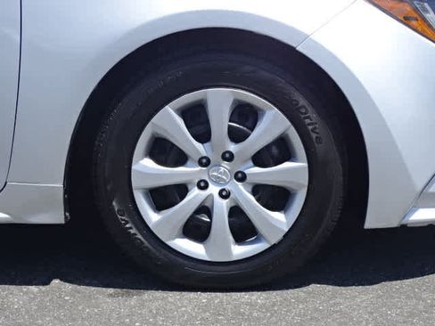 Used 2023 Toyota Corolla LE FWD image 8