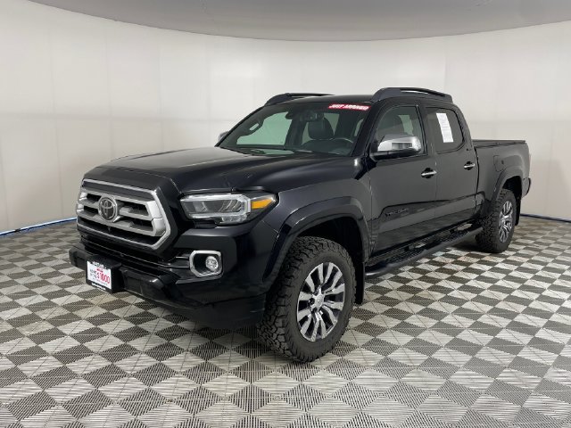 Used 2021 Toyota Tacoma Limited AWD/4WD image 1