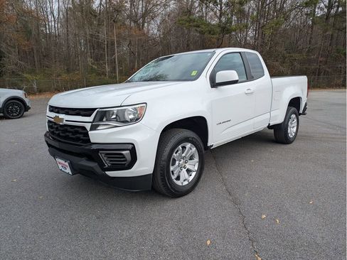 Used 2022 Chevrolet Colorado LT w/ Fleet Safety Package image 2