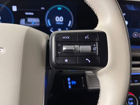 Certified 2025 Hyundai Santa Fe Calligraphy image 29