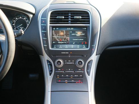 Used 2016 Lincoln MKX Select w/ Select Plus Package FWD image 20