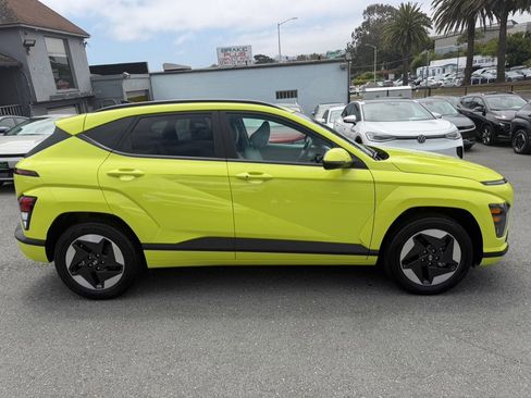 Used 2024 Hyundai Kona SEL FWD image 4