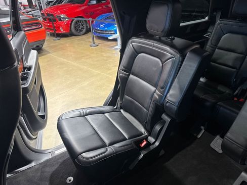 Used 2018 Lincoln Navigator Reserve w/ Technology Package image 72