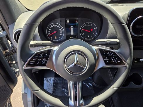 Used 2026 Mercedes-Benz Sprinter 2500 image 26