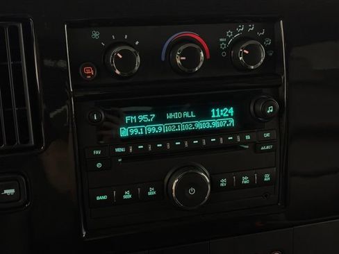 Used 2015 GMC Savana 2500 RWD image 28