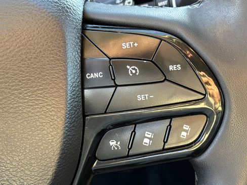 Used 2023 Jeep Cherokee Altitude Lux image 23