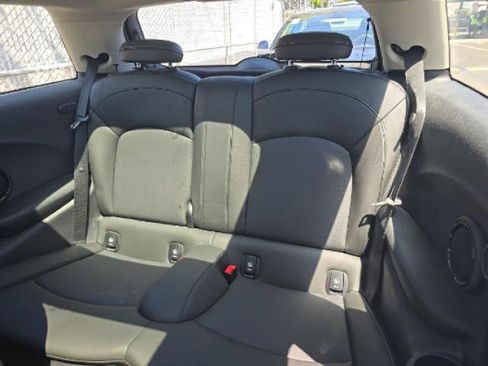 Used 2019 MINI Cooper S w/ Premium Package FWD image 7