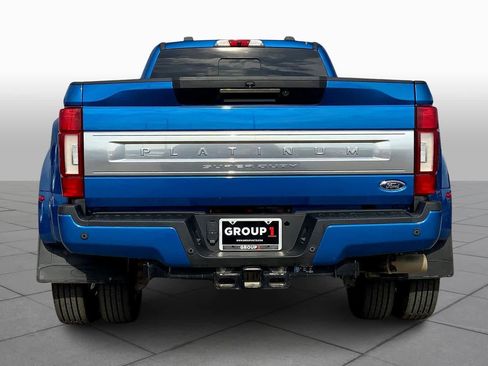 Used 2021 Ford F450 Platinum w/ FX4 Off-Road Package image 4