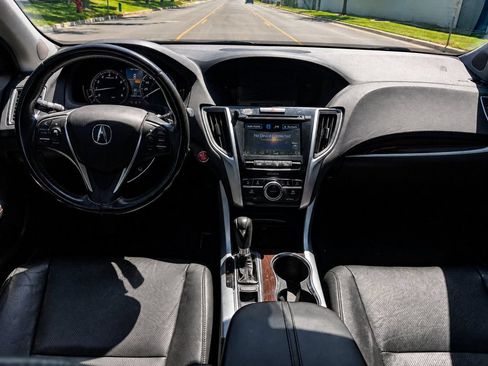 Used 2017 Acura TLX w/ Technology Package FWD image 11