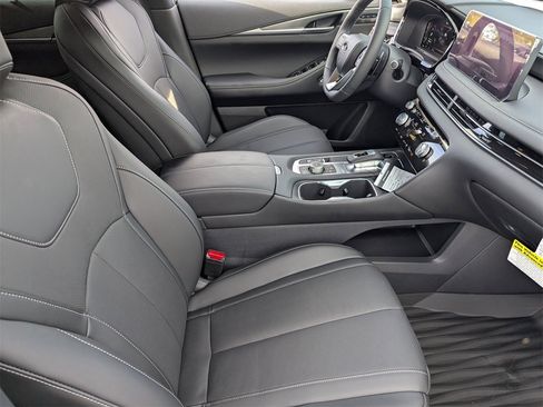 Certified 2026 INFINITI QX60 Luxe w/ Cargo Package image 29