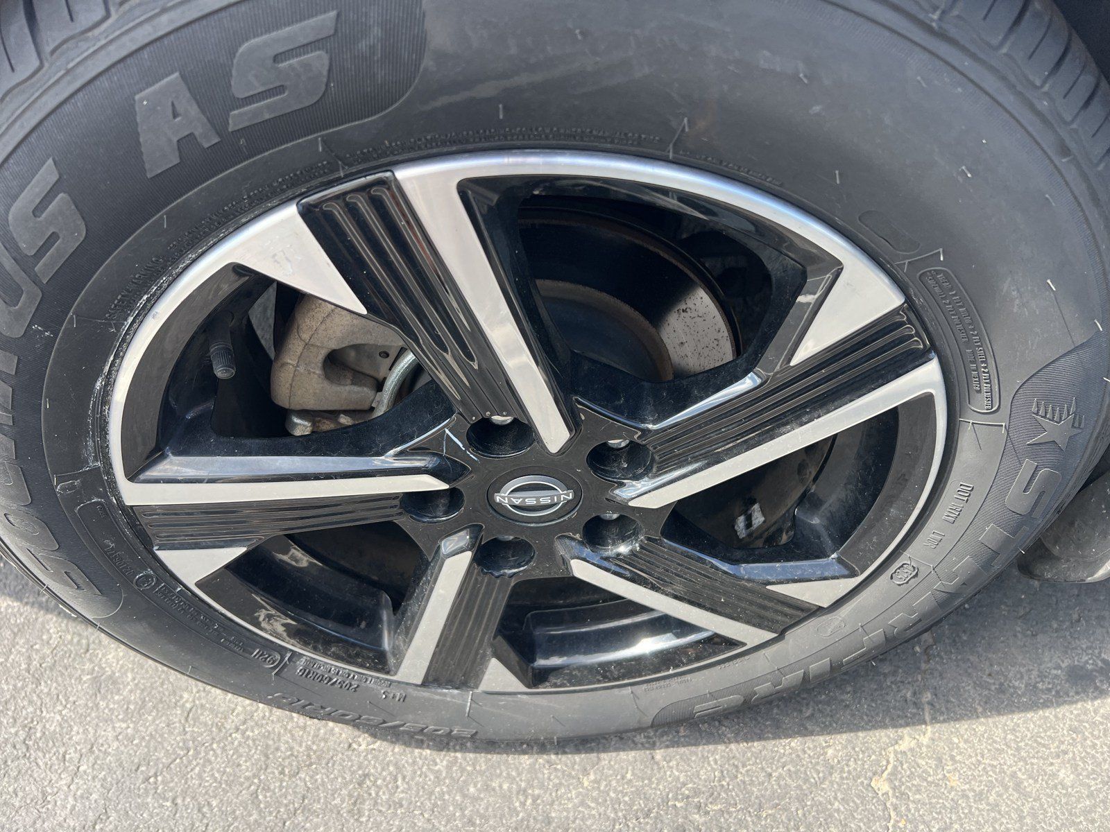 Used 2024 Nissan Sentra SV FWD image 7