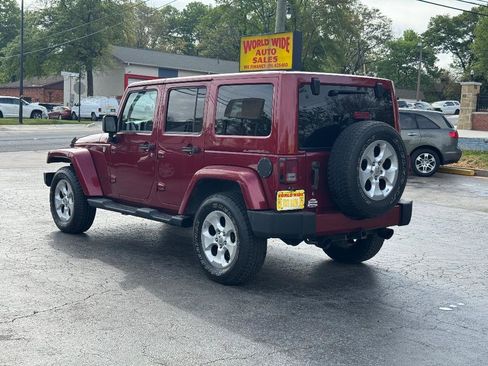 Used 2012 Jeep Wrangler Unlimited Sahara image 4