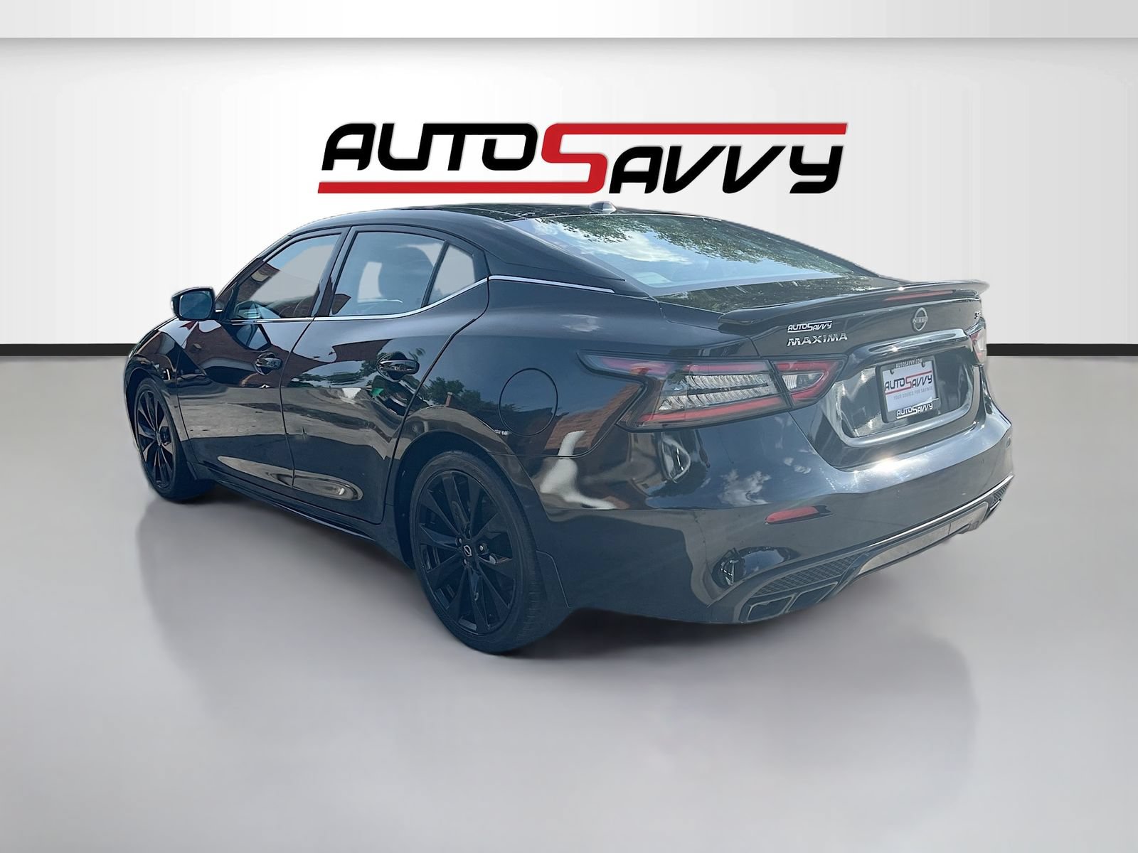 Used 2023 Nissan Maxima SR w/ Sport Mat Group FWD image 5