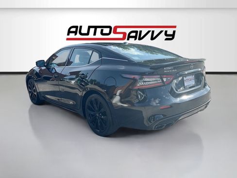 Used 2023 Nissan Maxima SR w/ Sport Mat Group FWD image 5