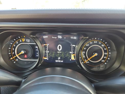 Used 2024 Jeep Gladiator Mojave w/ Safety Group image 23