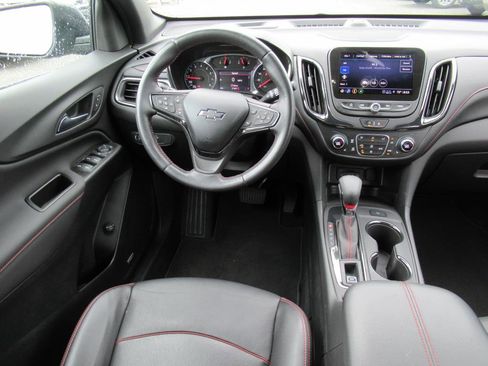 Used 2022 Chevrolet Equinox RS w/ RS Leather Package image 13