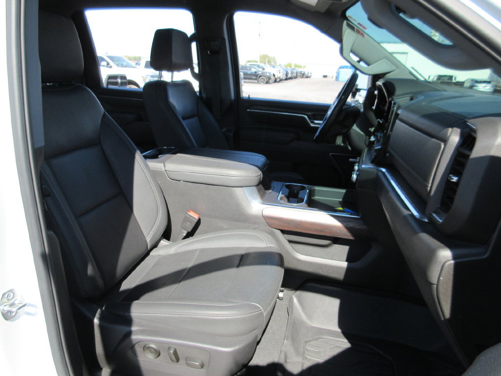 Certified 2025 GMC Sierra 2500 SLT w/ SLT Premium Package AWD/4WD image 25