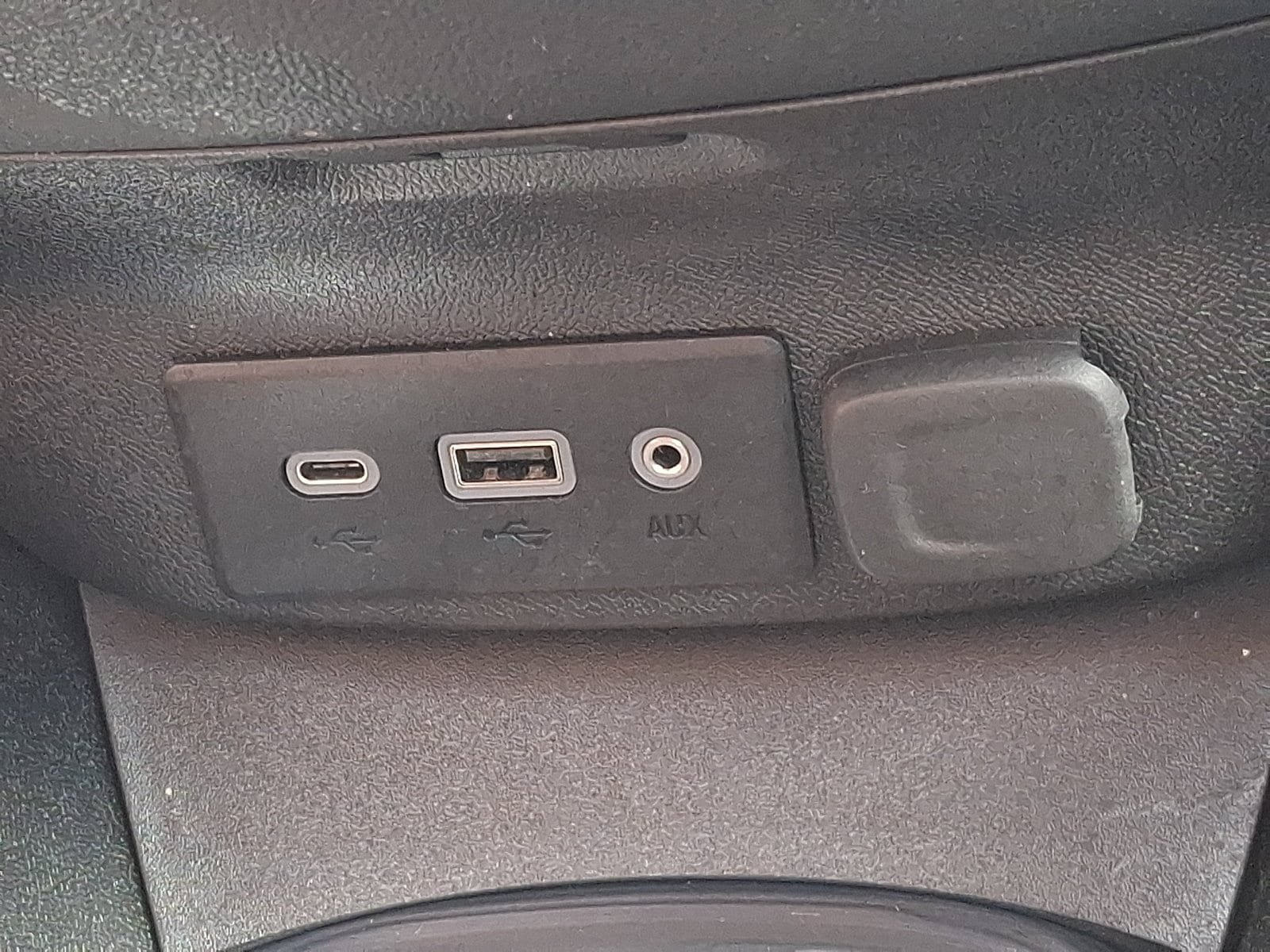 Used 2025 Chevrolet Malibu LT FWD image 24
