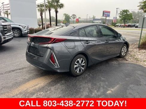 Used 2017 Toyota Prius Prime Advanced FWD image 3