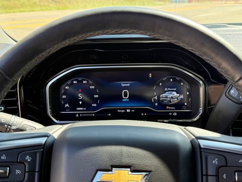 Certified 2024 Chevrolet Silverado 1500 LT AWD/4WD image 19