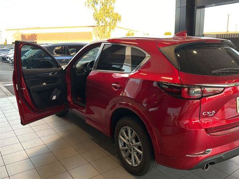Used 2024 MAZDA CX-5 AWD 2.5 S w/ Select Package image 2