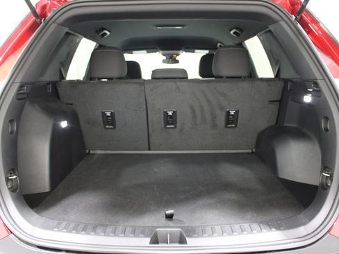 Used 2025 Chevrolet Equinox LT FWD image 22