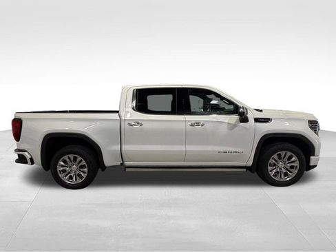 Used 2023 GMC Sierra 1500 Denali AWD/4WD image 8