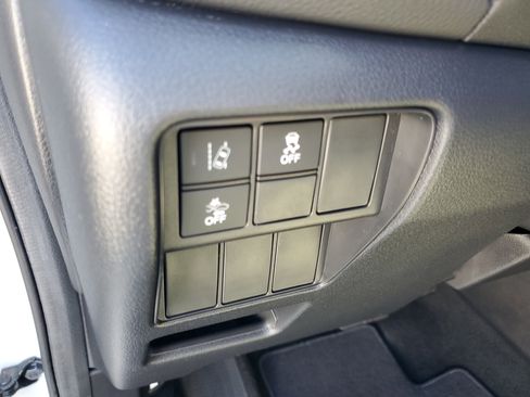 Used 2020 Honda CR-V LX image 20