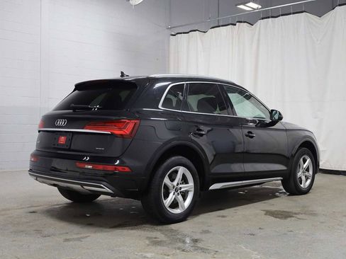 Used 2023 Audi Q5 2.0T Premium w/ Convenience Package image 9