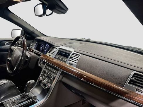 Used 2010 Lincoln MKS FWD image 19