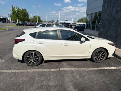 Used 2024 Subaru Impreza 2.0i Sport AWD/4WD image 3
