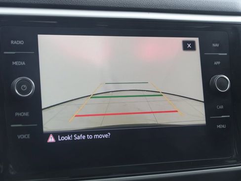 Used 2021 Volkswagen Atlas SEL Premium image 10