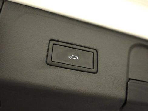 New 2026 Volkswagen Atlas SE image 36