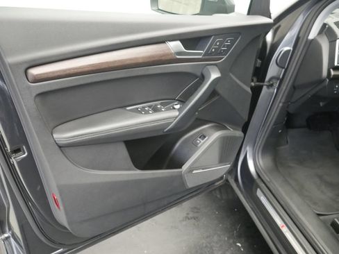 Certified 2023 Audi Q5 2.0T Premium Plus w/ Premium Plus Package AWD/4WD image 5