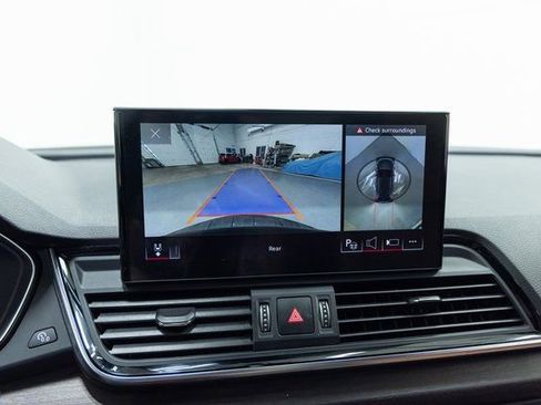Used 2022 Audi Q5 2.0T Prestige w/ Prestige Package image 18