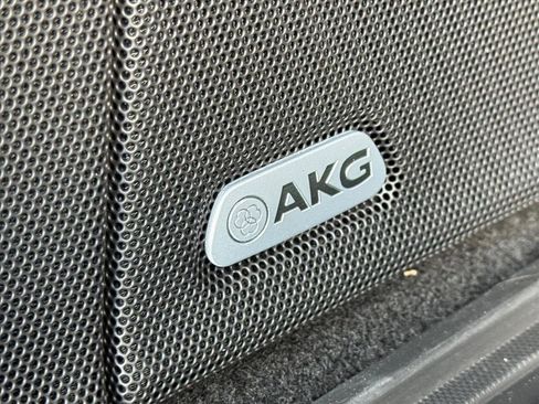 Used 2025 Cadillac Escalade V image 14