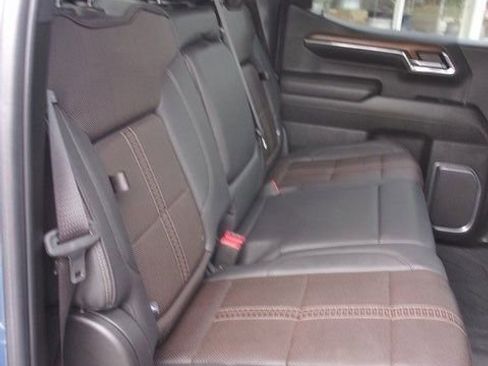 Used 2024 Chevrolet Silverado 1500 High Country w/ High Country Premium Package image 37