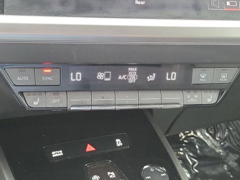 Used 2022 Audi Q4 e-tron Premium Plus w/ Premium Plus image 26