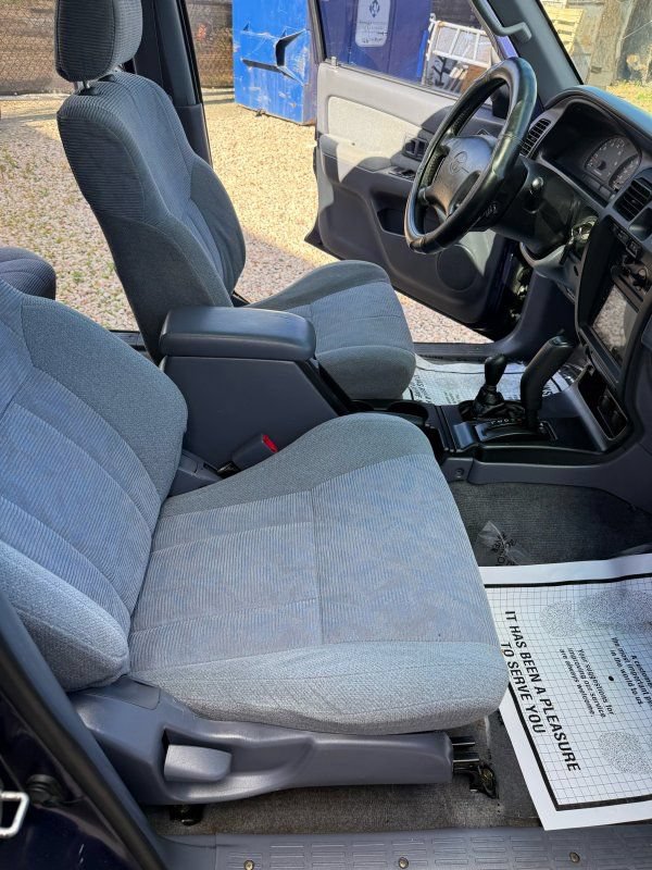 Used 1999 Toyota 4Runner SR5 AWD/4WD image 18