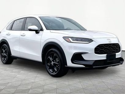 Used 2025 Honda HR-V LX