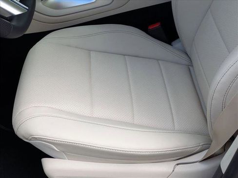 New 2026 Mercedes-Benz GLS 450 4MATIC image 4