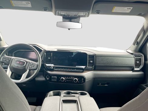 Used 2025 GMC Sierra 1500 Elevation image 21