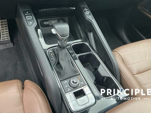 Used 2022 Kia Telluride SX w/ SX Prestige Package AWD/4WD image 16