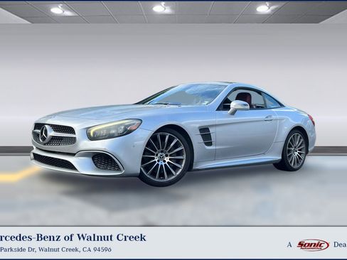 Used 2017 Mercedes-Benz SL 550 image 1