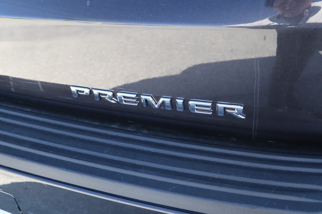 Used 2025 Chevrolet Tahoe Premier RWD image 20