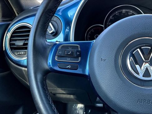 Used 2019 Volkswagen Beetle 2.0T SE image 10