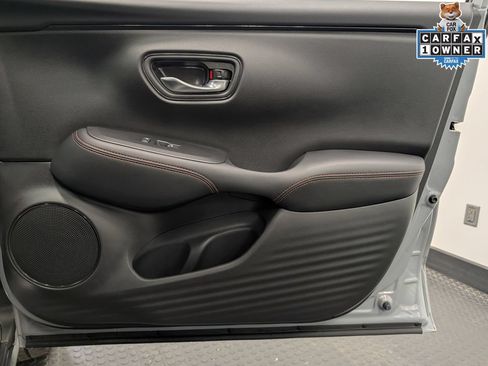 Used 2025 Honda HR-V Sport image 31