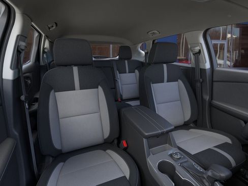 New 2025 Chevrolet Blazer LT w/ Convenience Package image 16